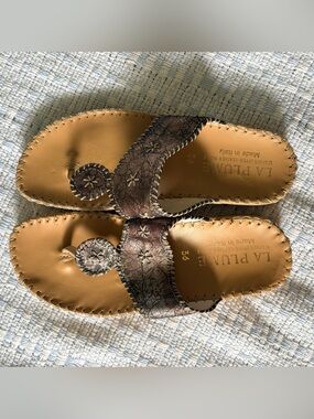 La Plume Brown Leather Thong Sandals - Women's
